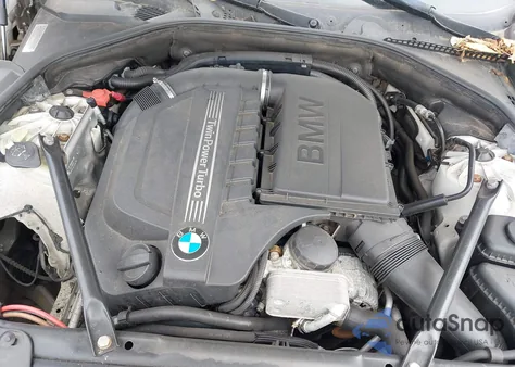 2013 BMW 535I xDrive z USA, uszkodzony, nr VIN WBAFU7C54DDU73930